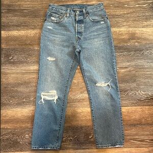 Women's 501 Levi's Light Wash Ripped Jeans